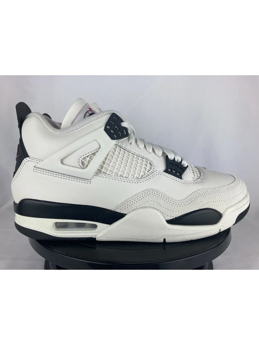 NEW Men’s Size 9.5 Nike Air Jordan 4 Retro RM White Black Red IM4002-100